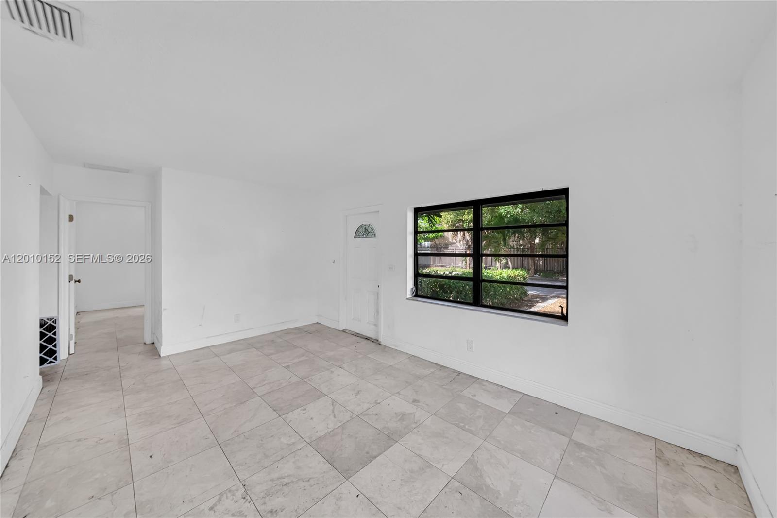 3033 Hibiscus Street