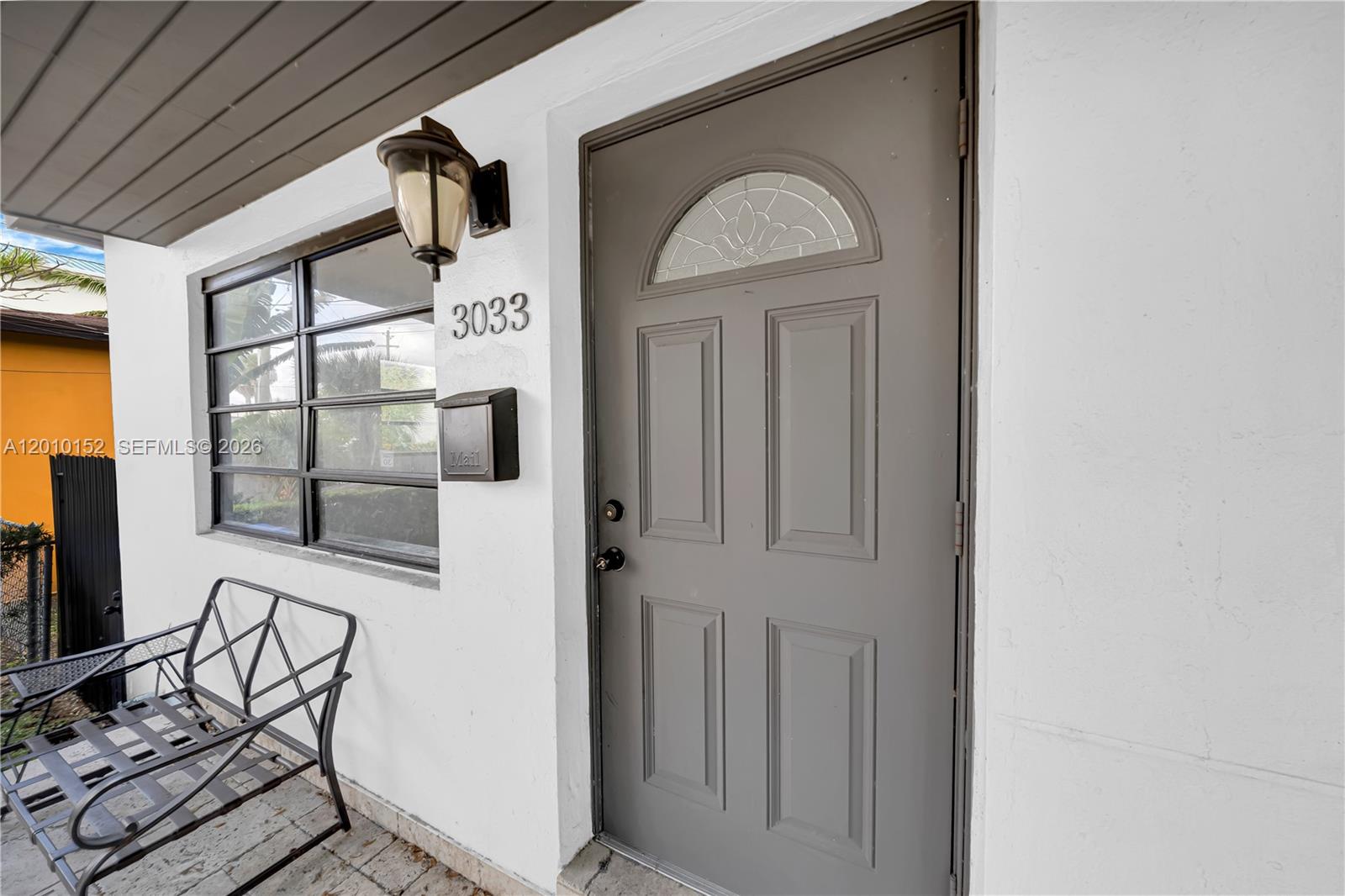3033 Hibiscus Street