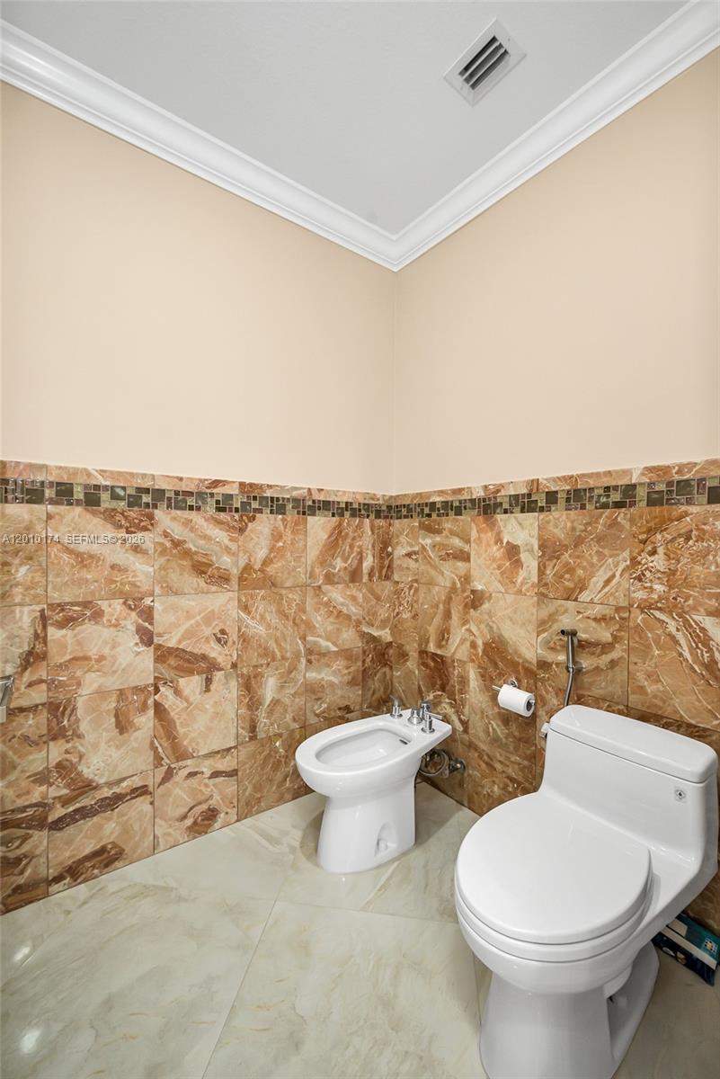 112 N Bounty Ln