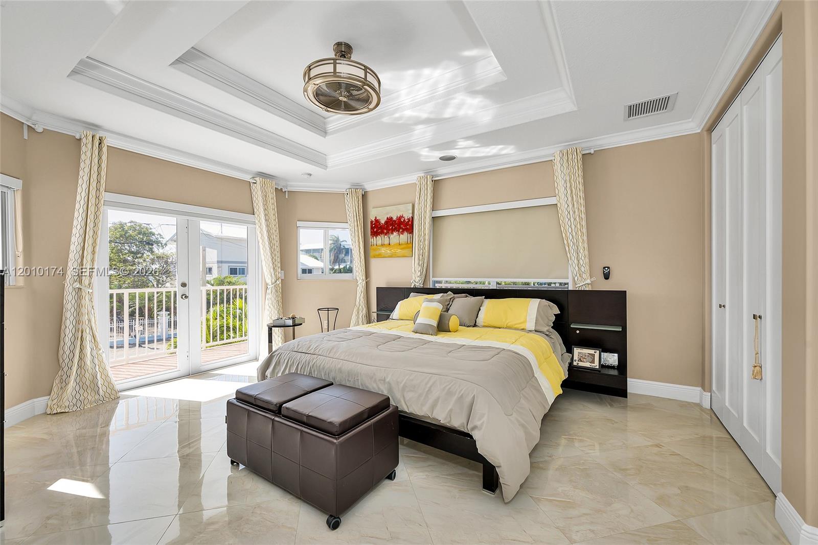 112 N Bounty Ln