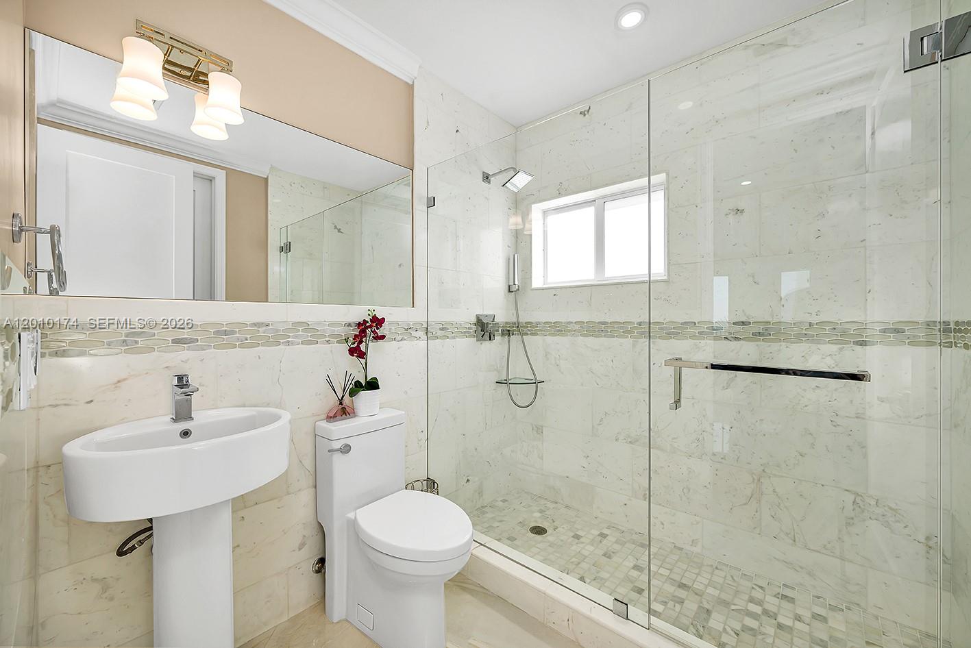 112 N Bounty Ln