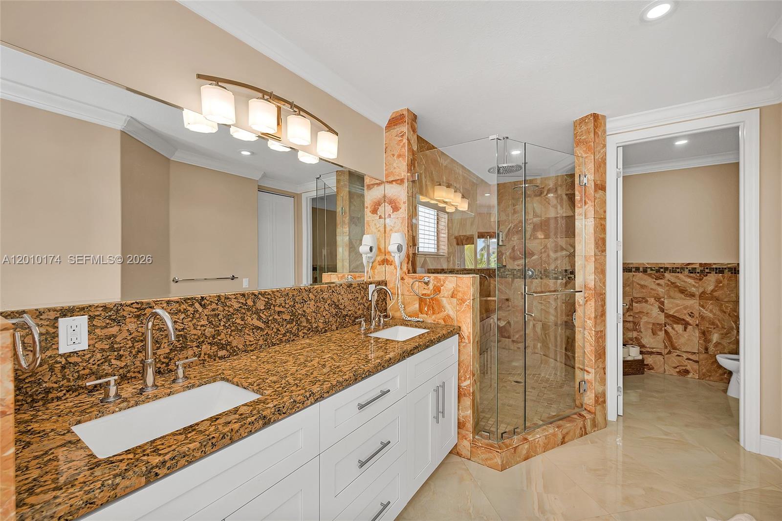 112 N Bounty Ln