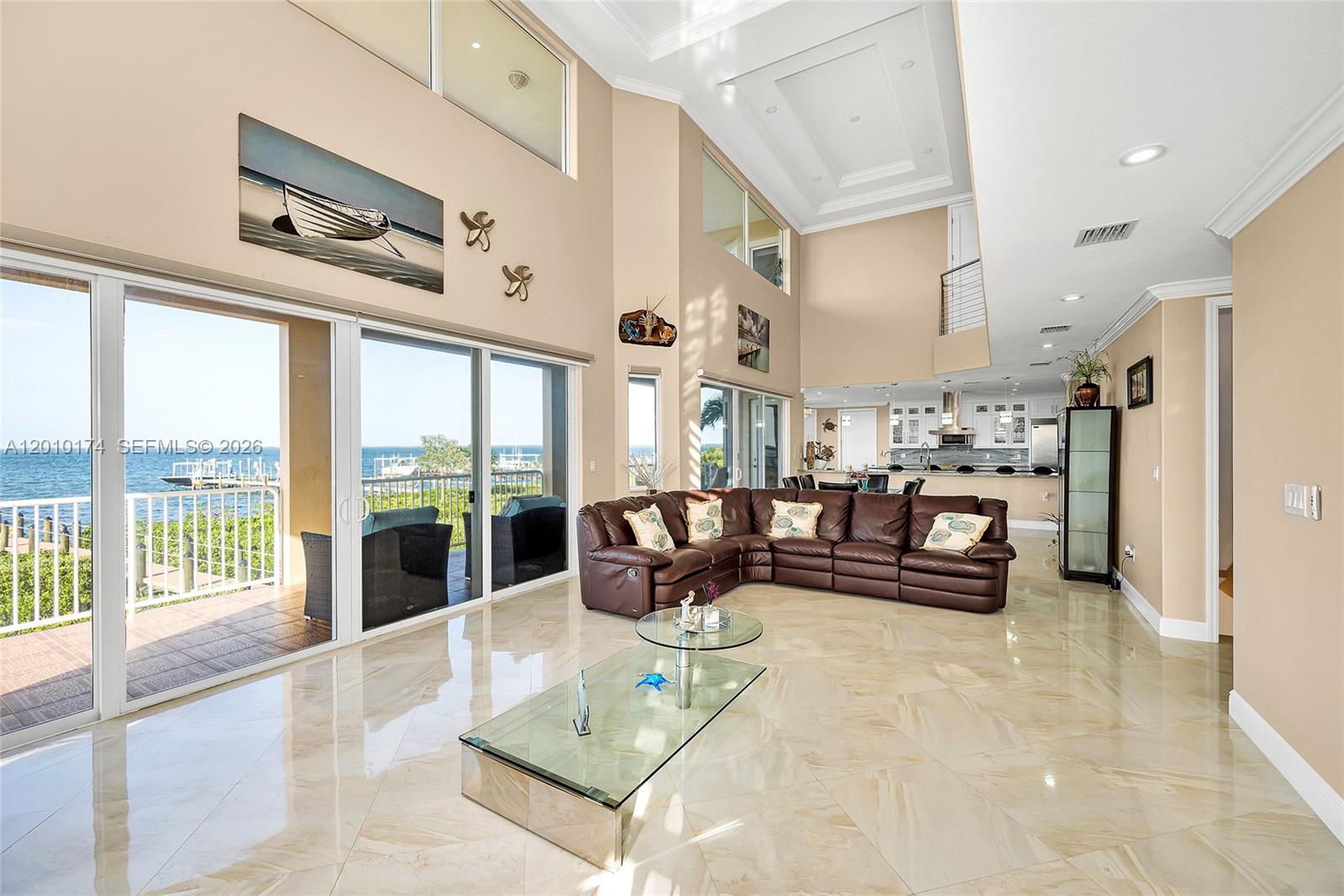 112 N Bounty Ln