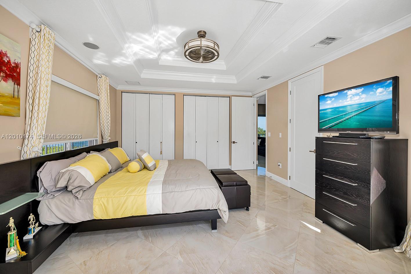 112 N Bounty Ln