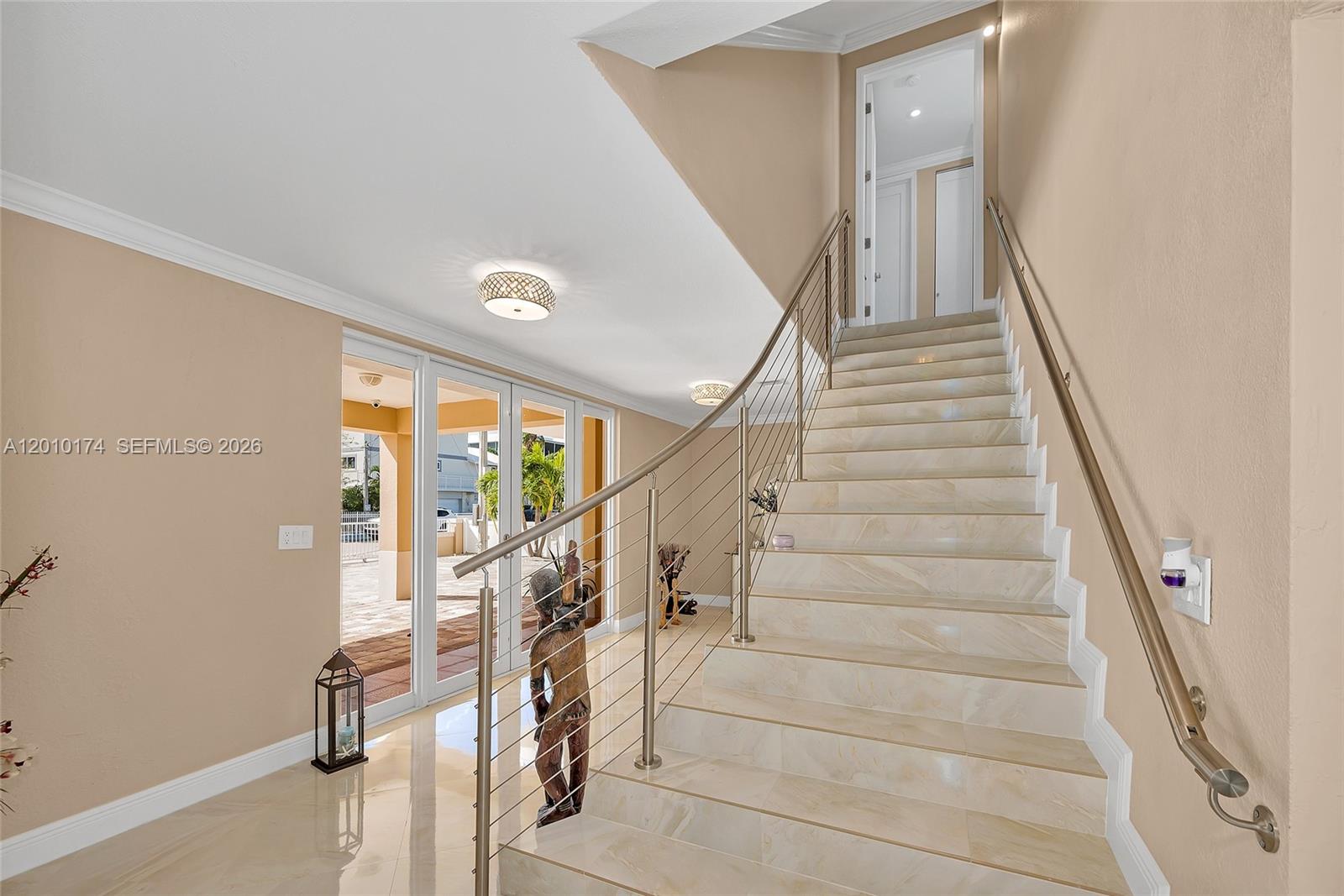 112 N Bounty Ln