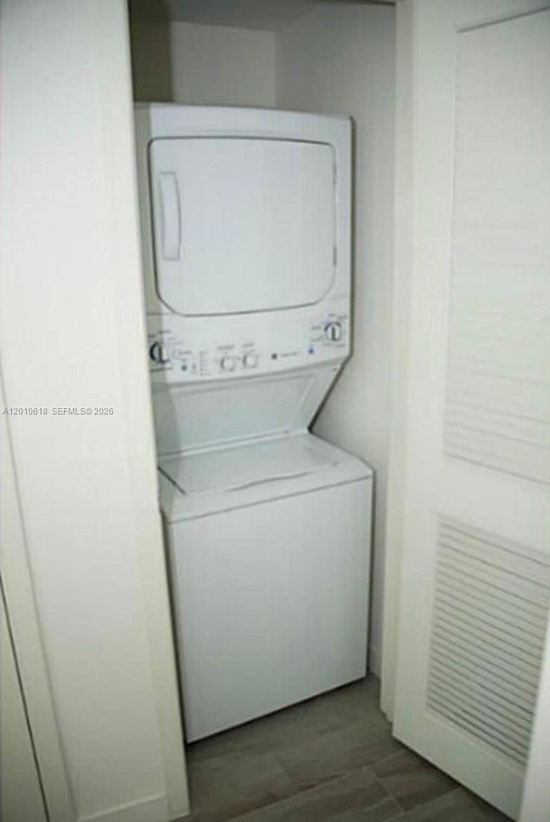 1100 S Miami Ave Unit: 2407
