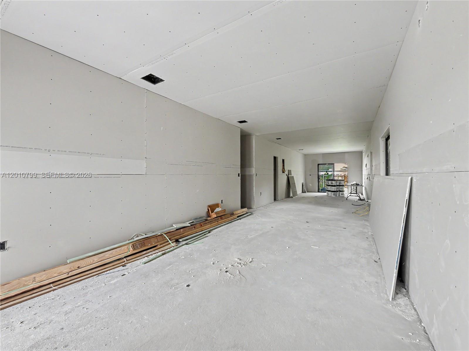 640 SW 10th Ave