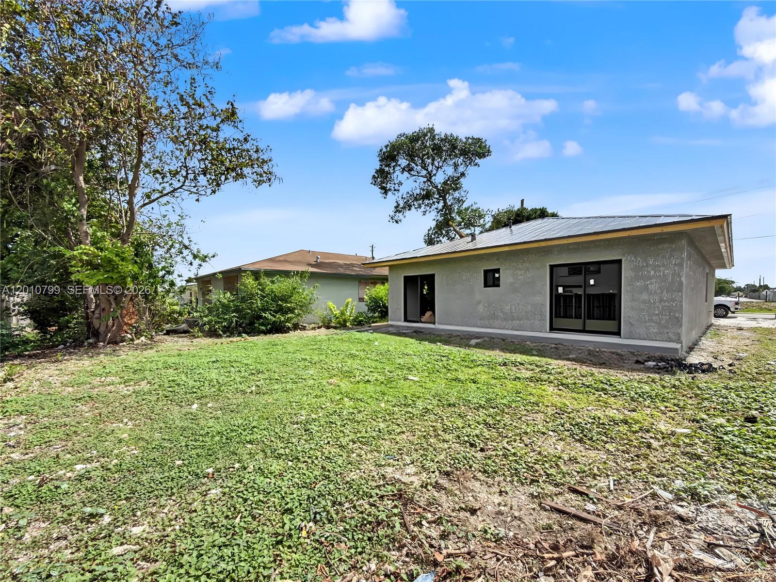 640 SW 10th Ave