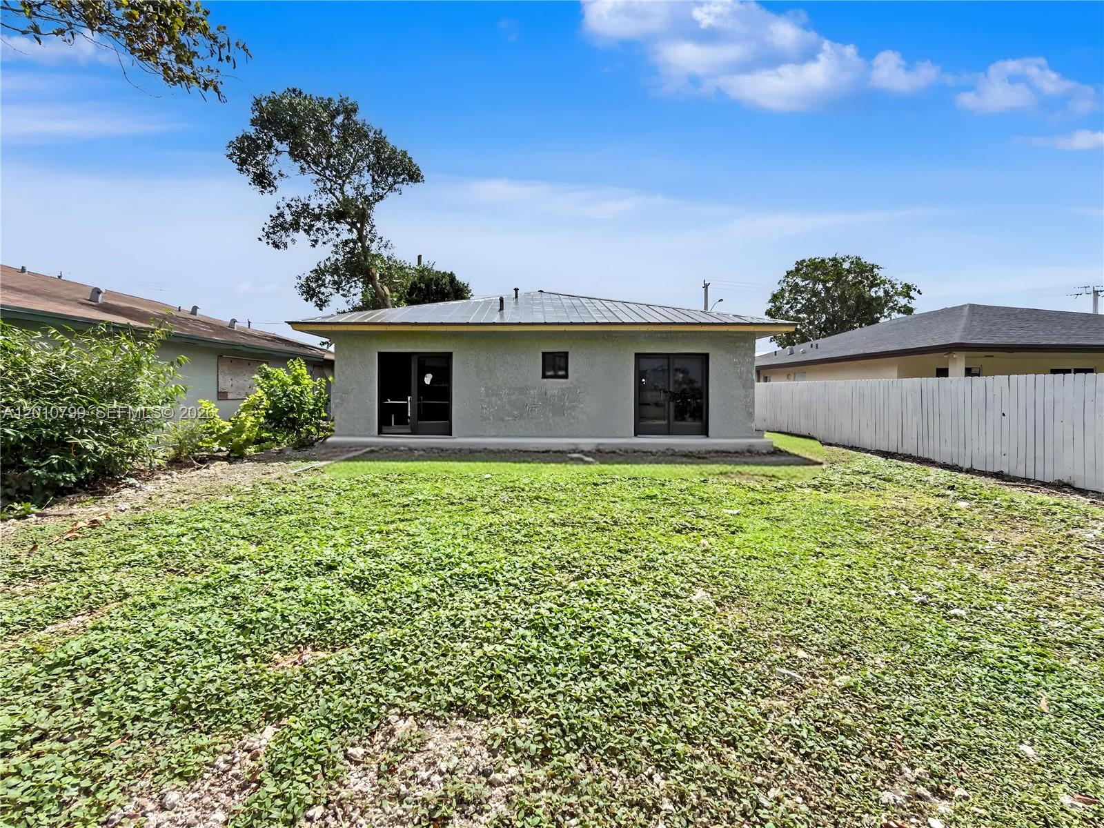 640 SW 10th Ave