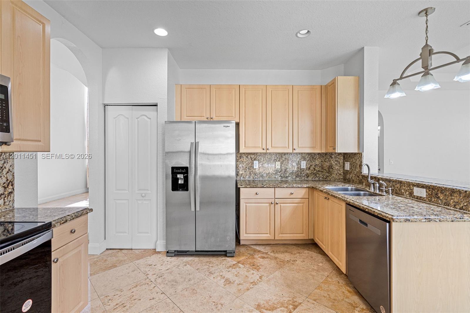 2251 Portofino Ave # 2251
