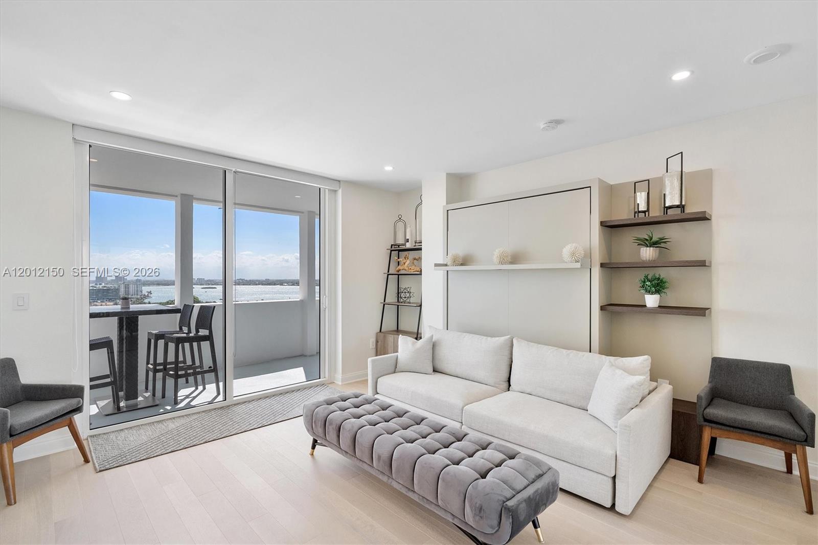 10275 Collins Ave # 1530