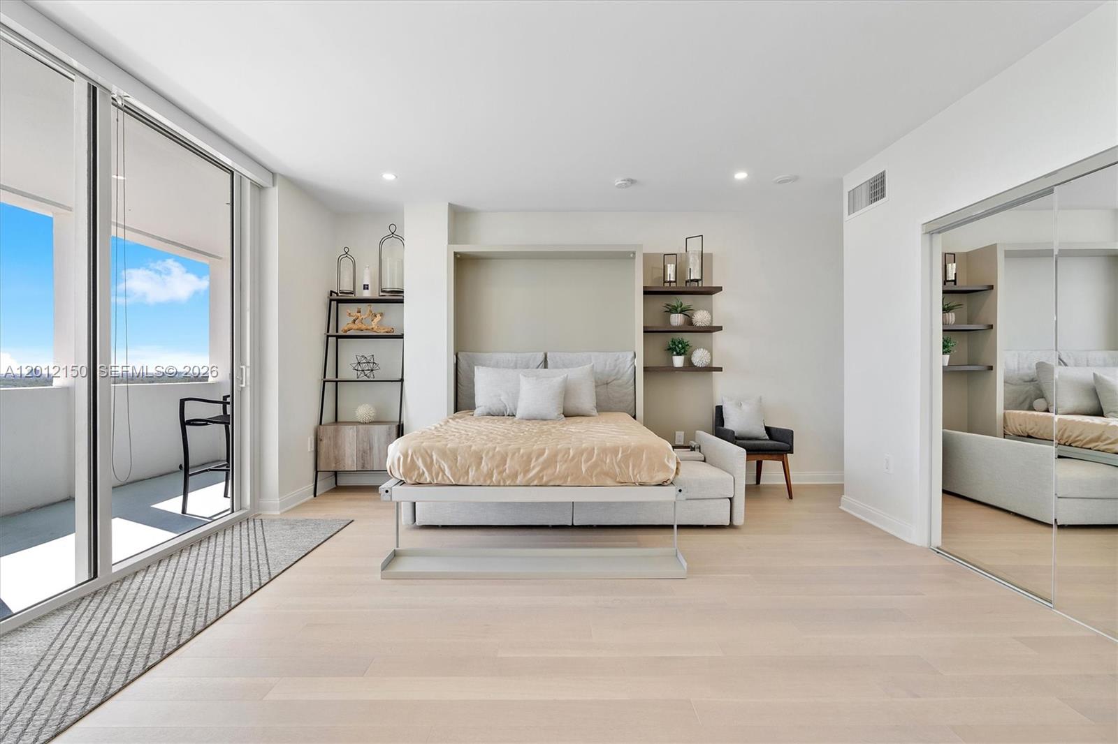 10275 Collins Ave # 1530