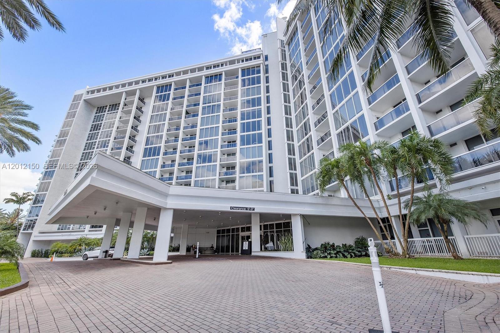 10275 Collins Ave # 1530