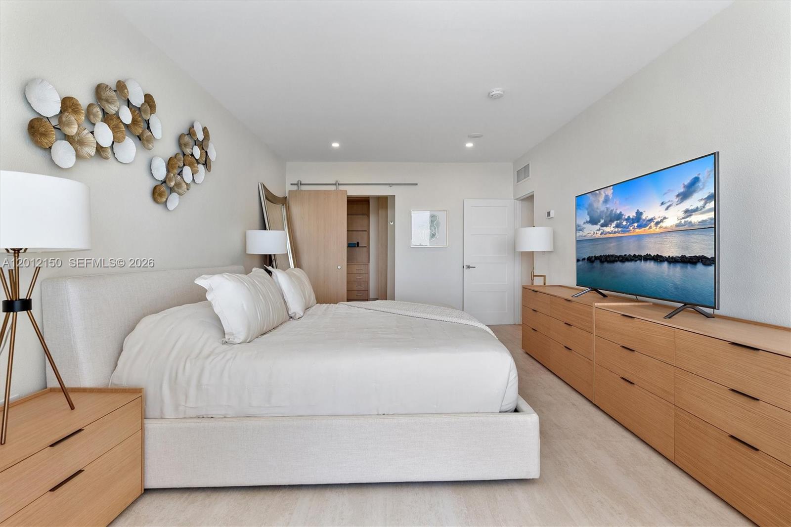 10275 Collins Ave # 1530