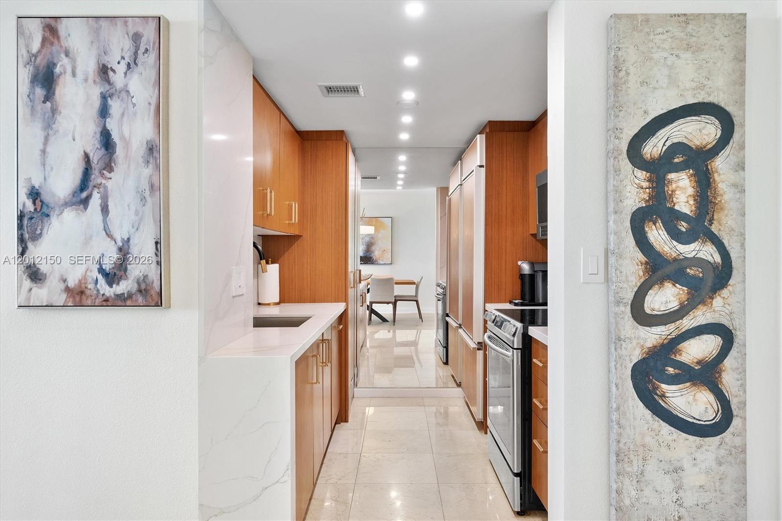 10275 Collins Ave # 1530