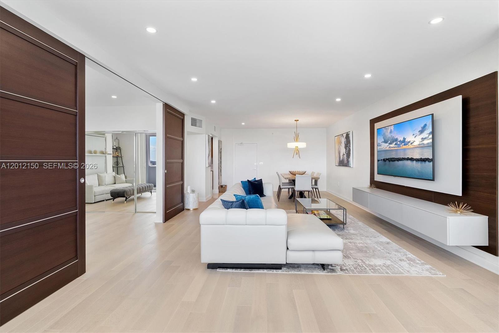 10275 Collins Ave # 1530