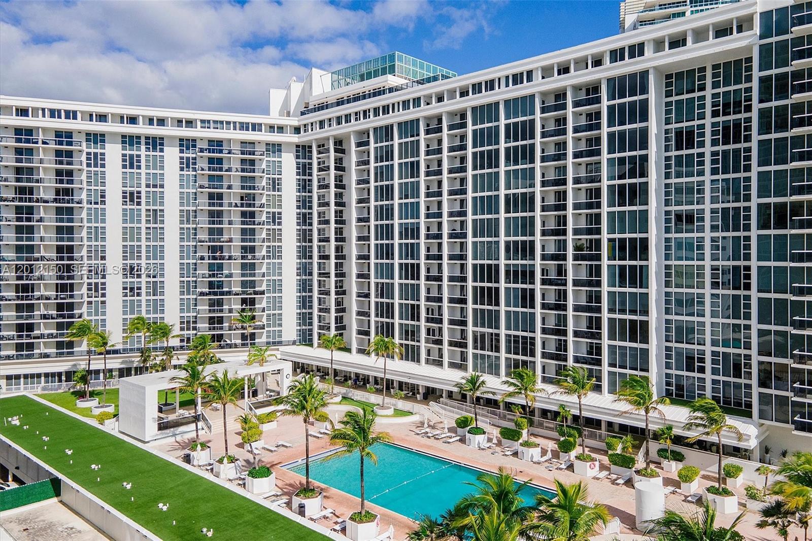10275 Collins Ave # 1530