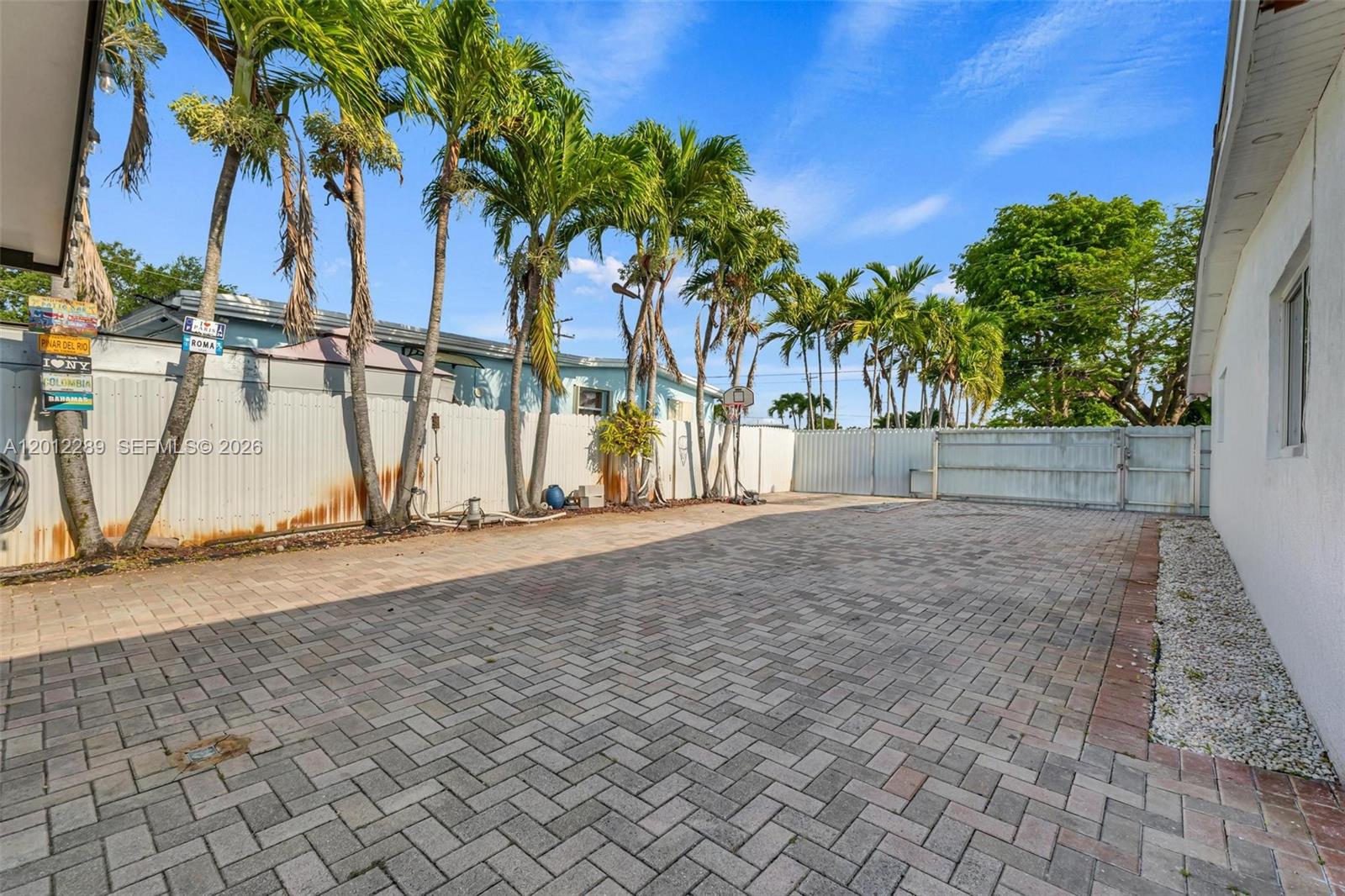 11500 SW 57th Ter