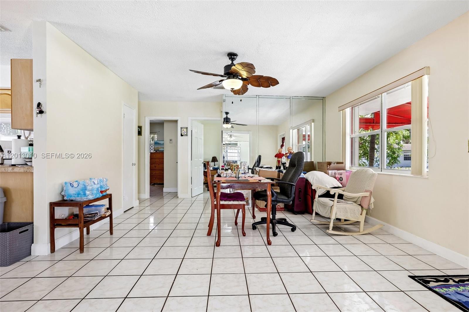 1215 S 24th Ave