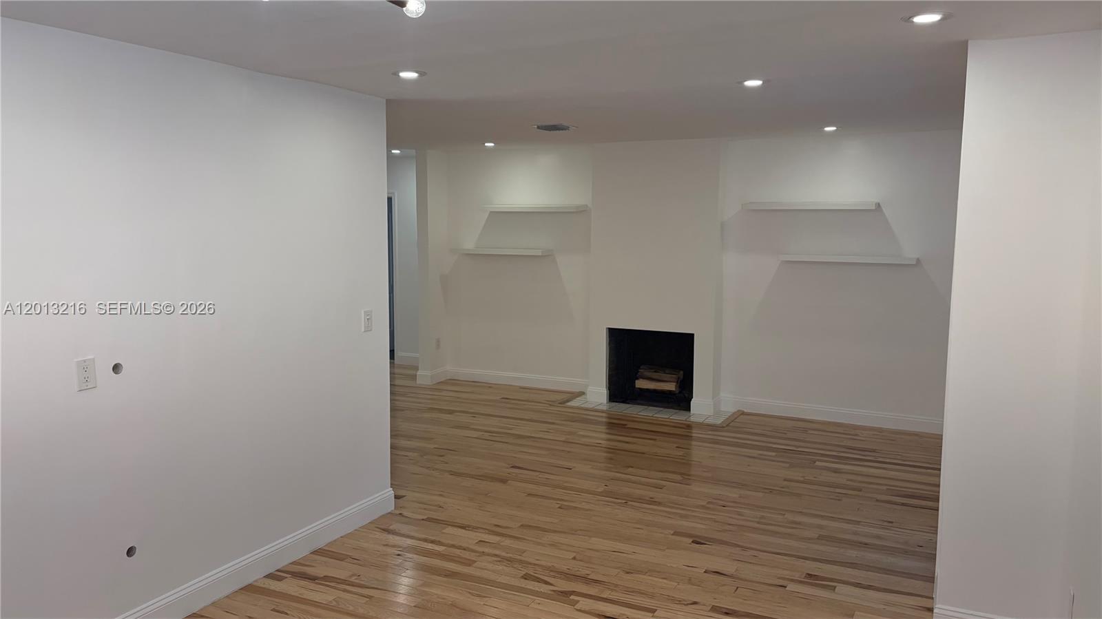 250 SW 19th Rd