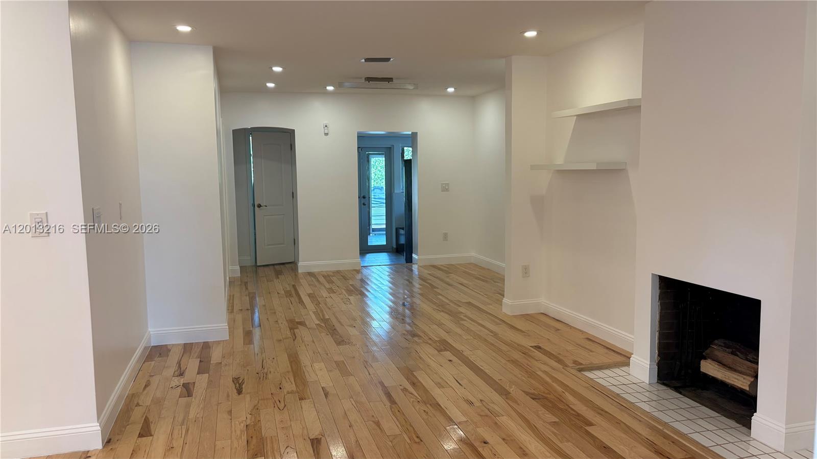 250 SW 19th Rd