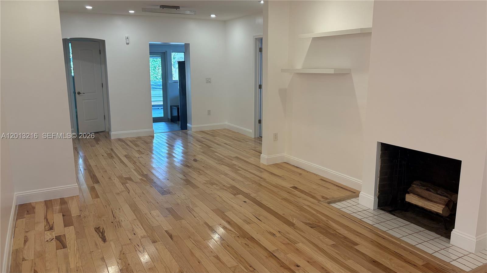 250 SW 19th Rd