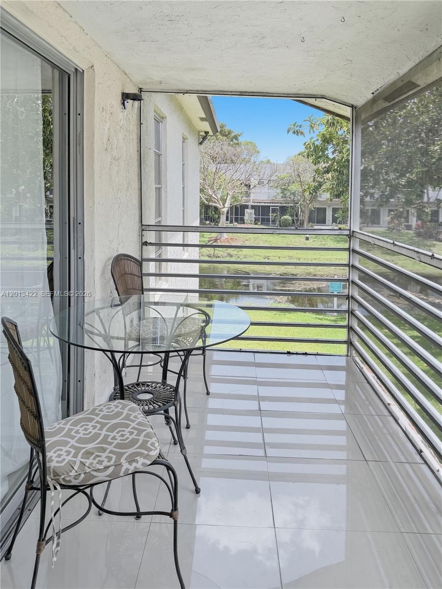 406 N Laurel Dr # 207