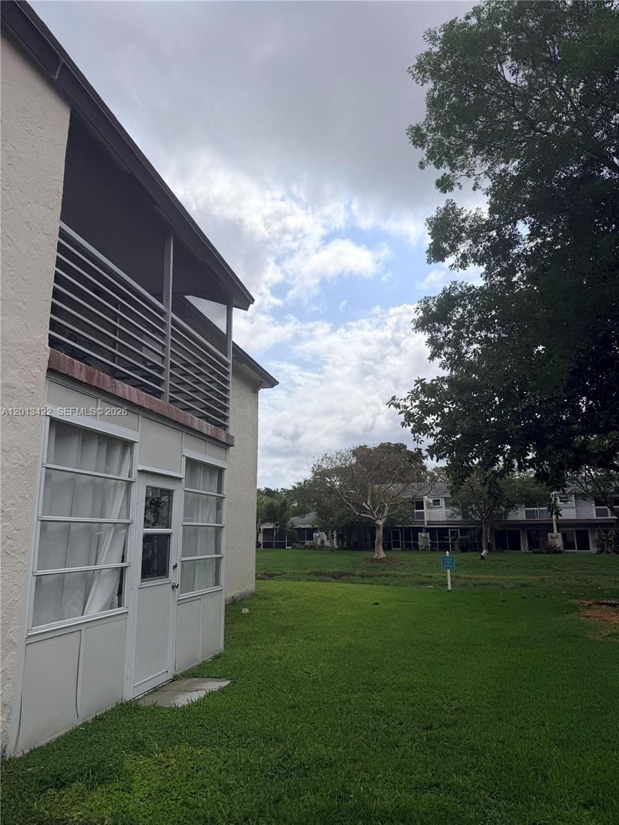 406 N Laurel Dr # 207