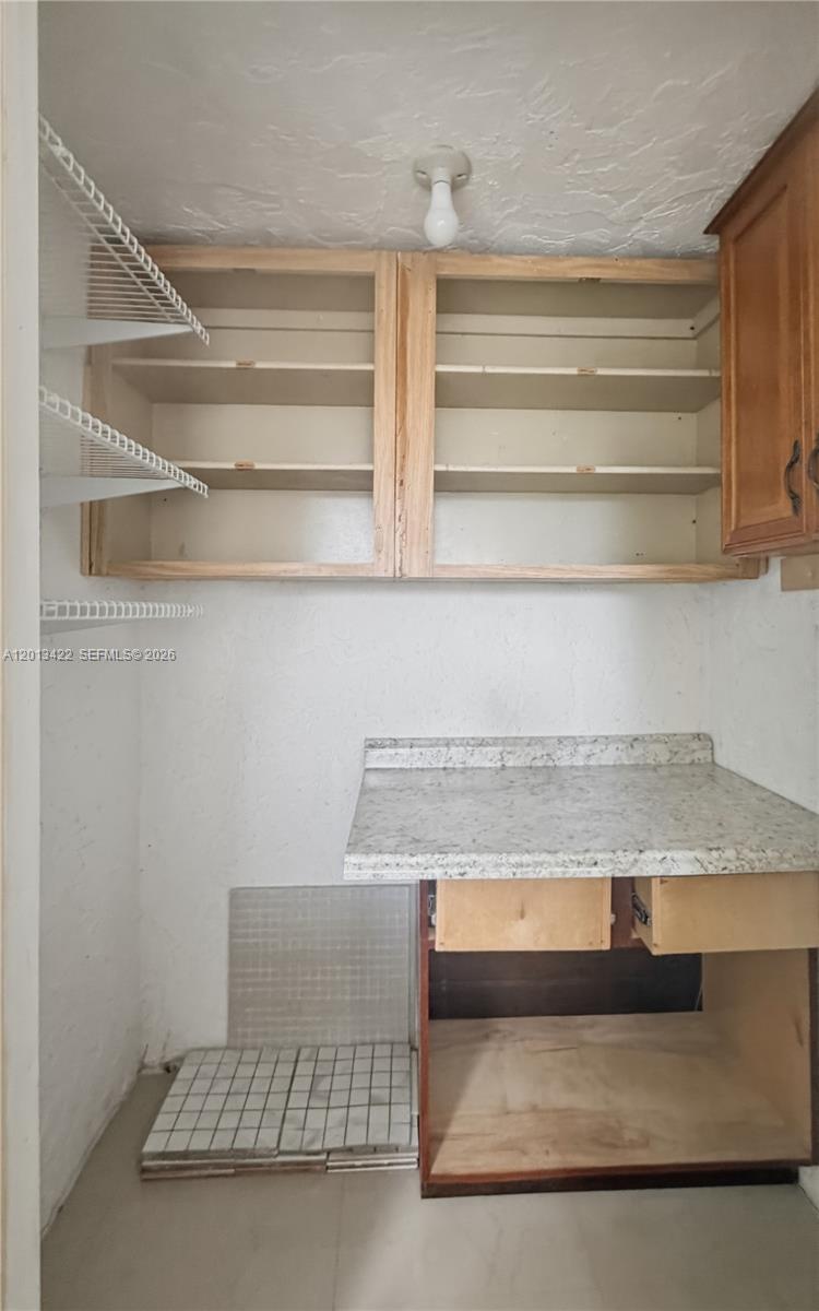 406 N Laurel Dr # 207
