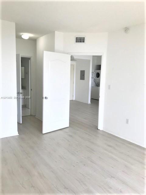5077 NW 7th St # 807