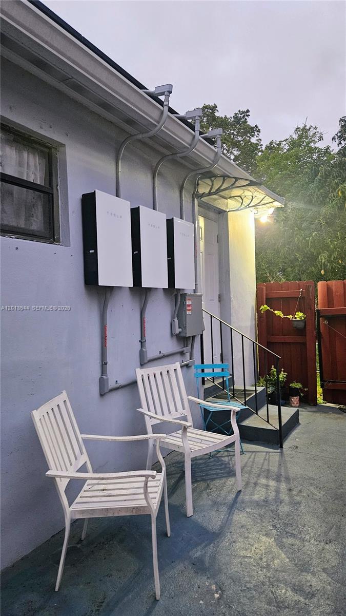 830 NE 159th St Unit: Studio