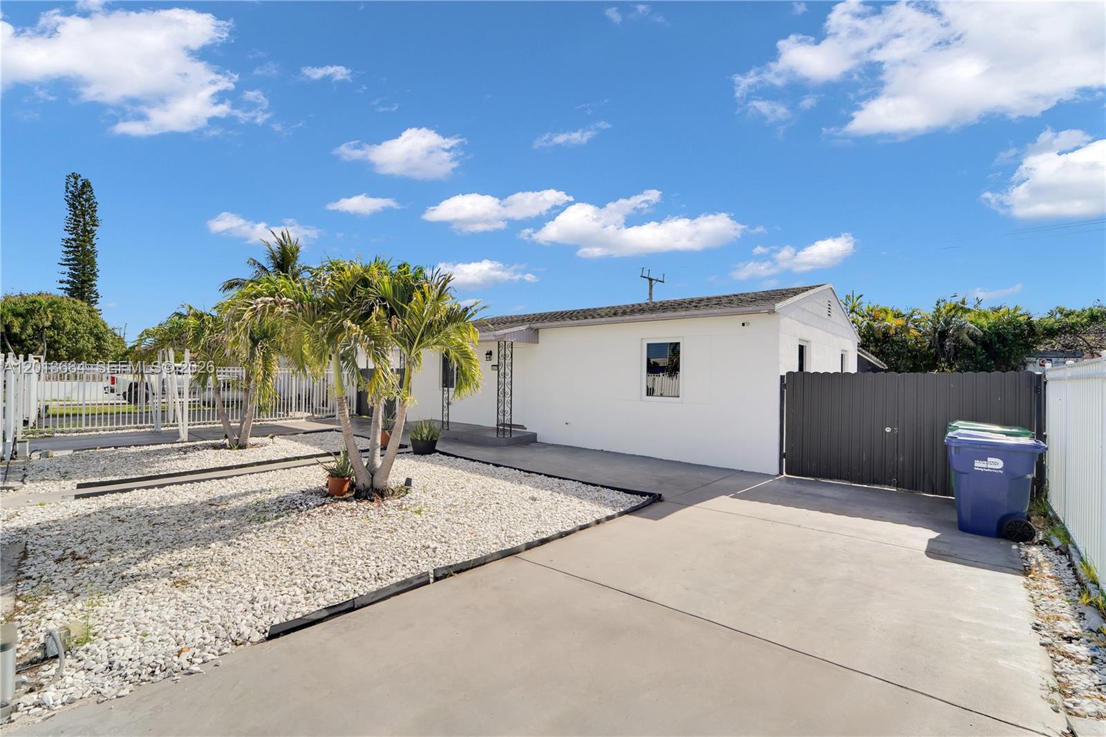 9425 NW 36th Ave
