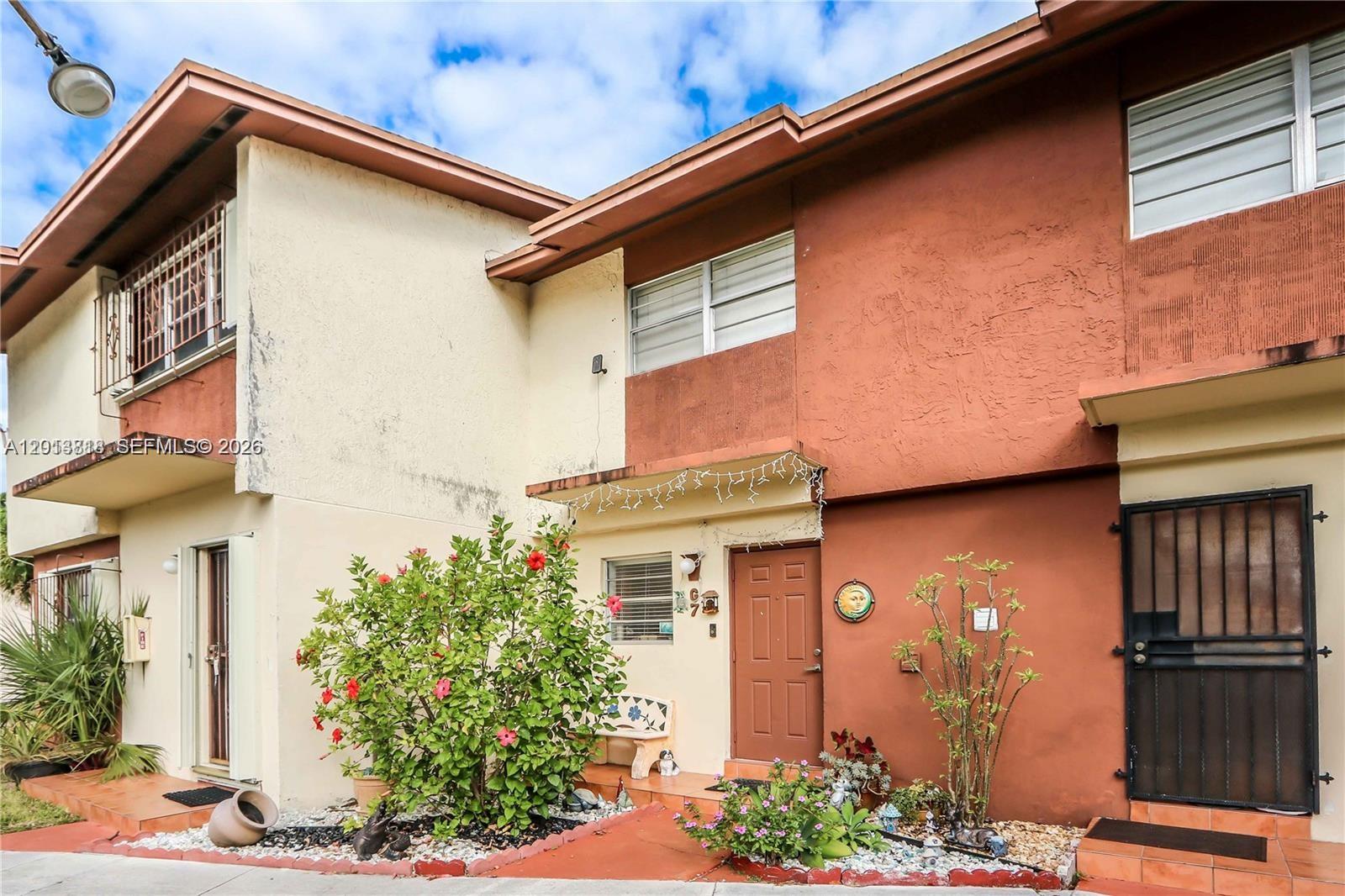 30 SW 108th Ave # 7G