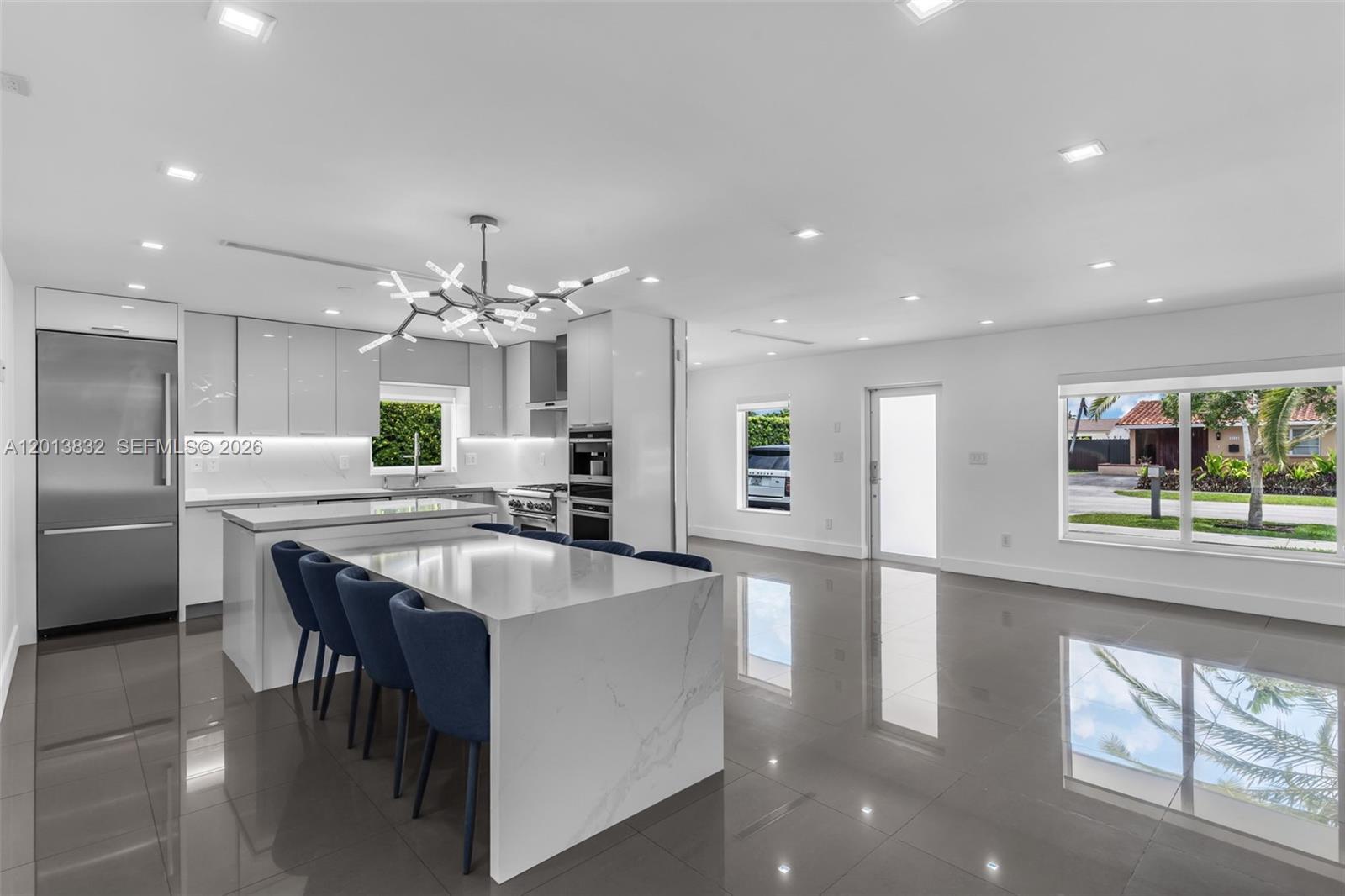 3112 Village Green Dr