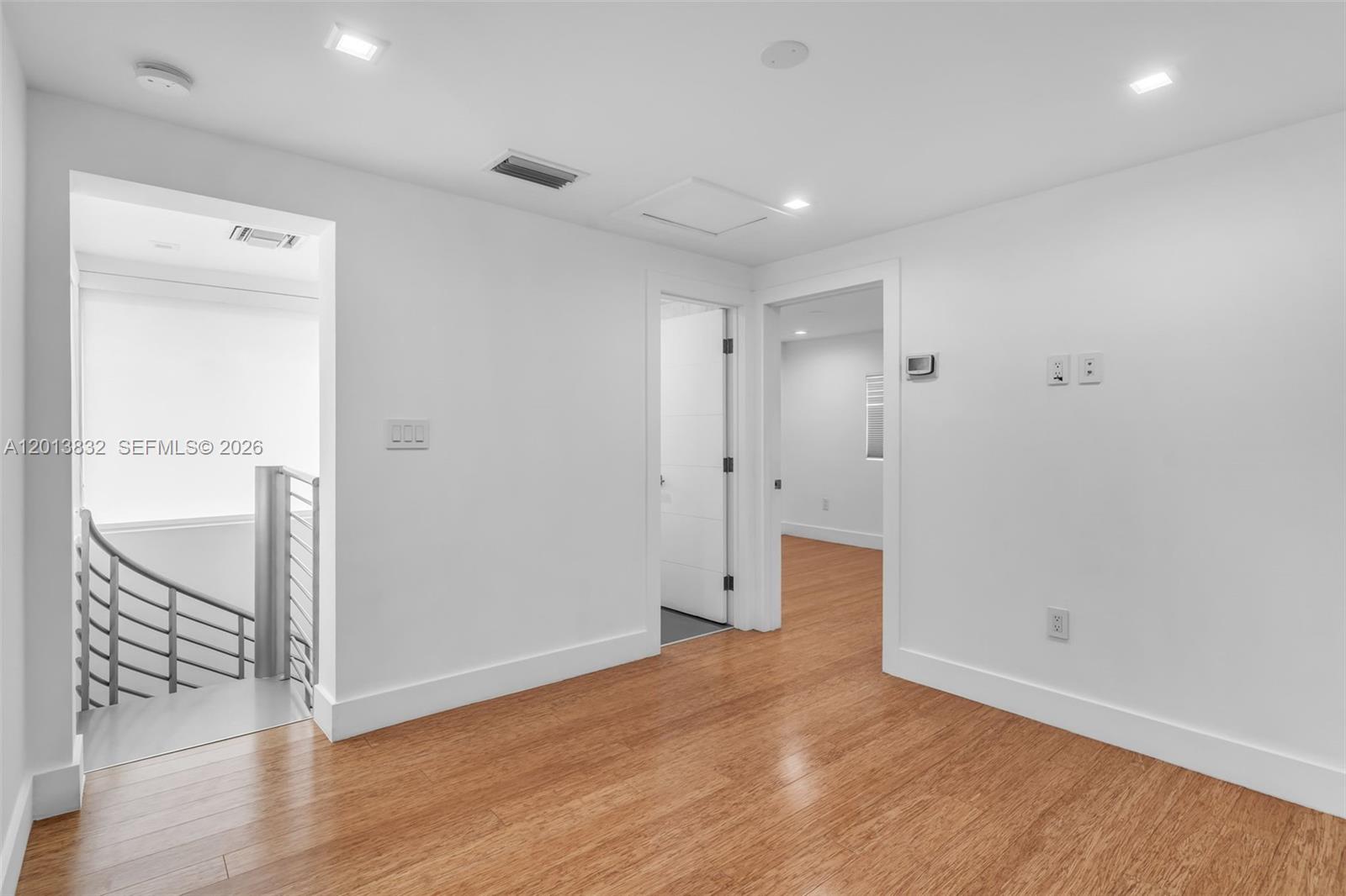 3112 Village Green Dr