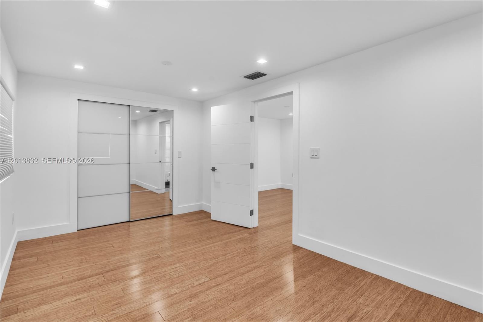 3112 Village Green Dr