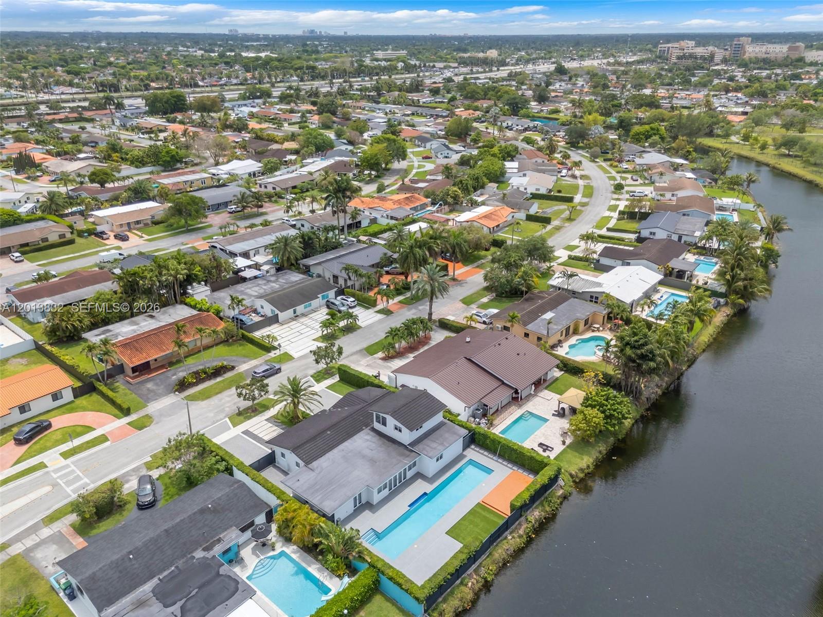 3112 Village Green Dr