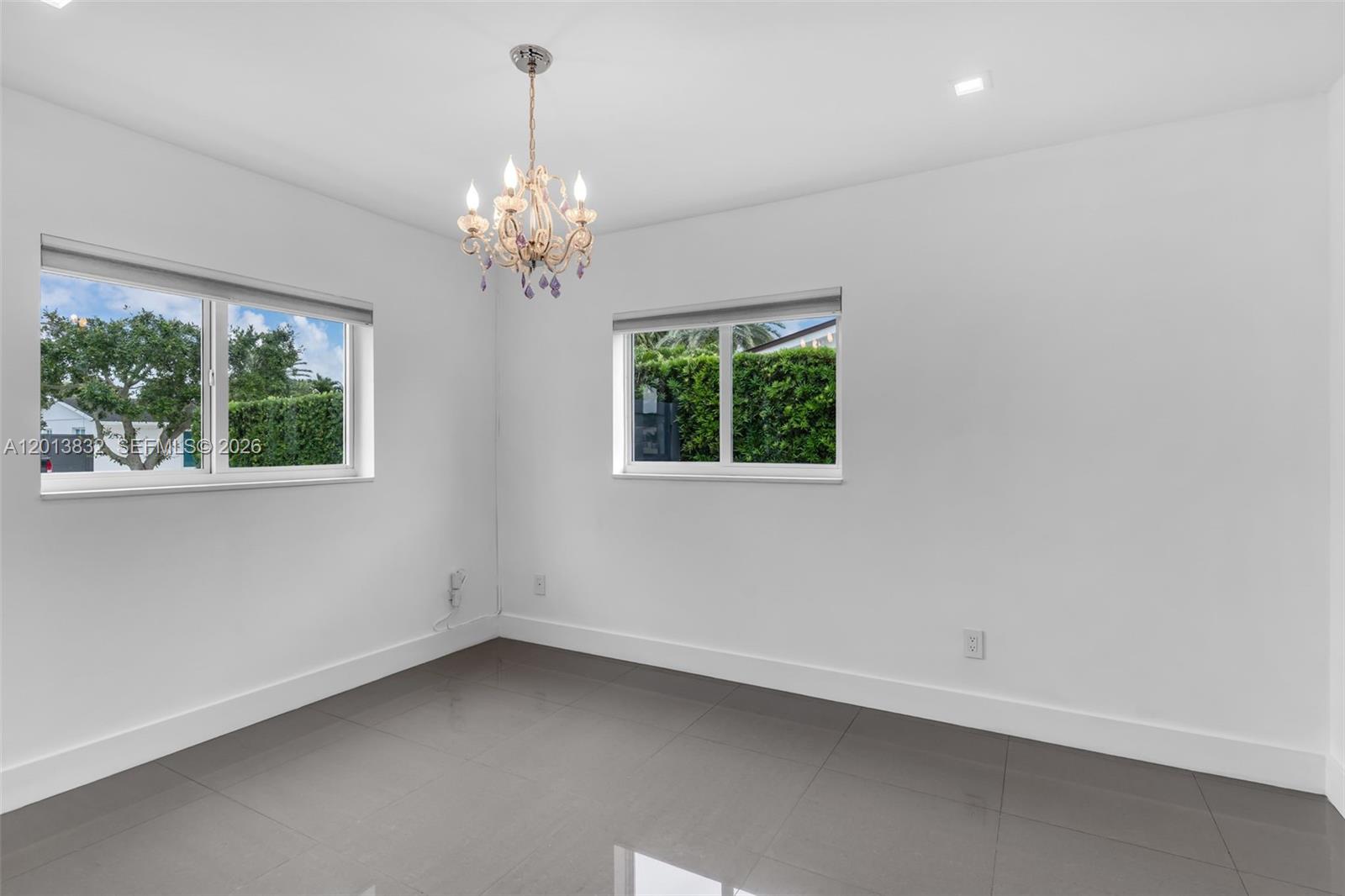 3112 Village Green Dr