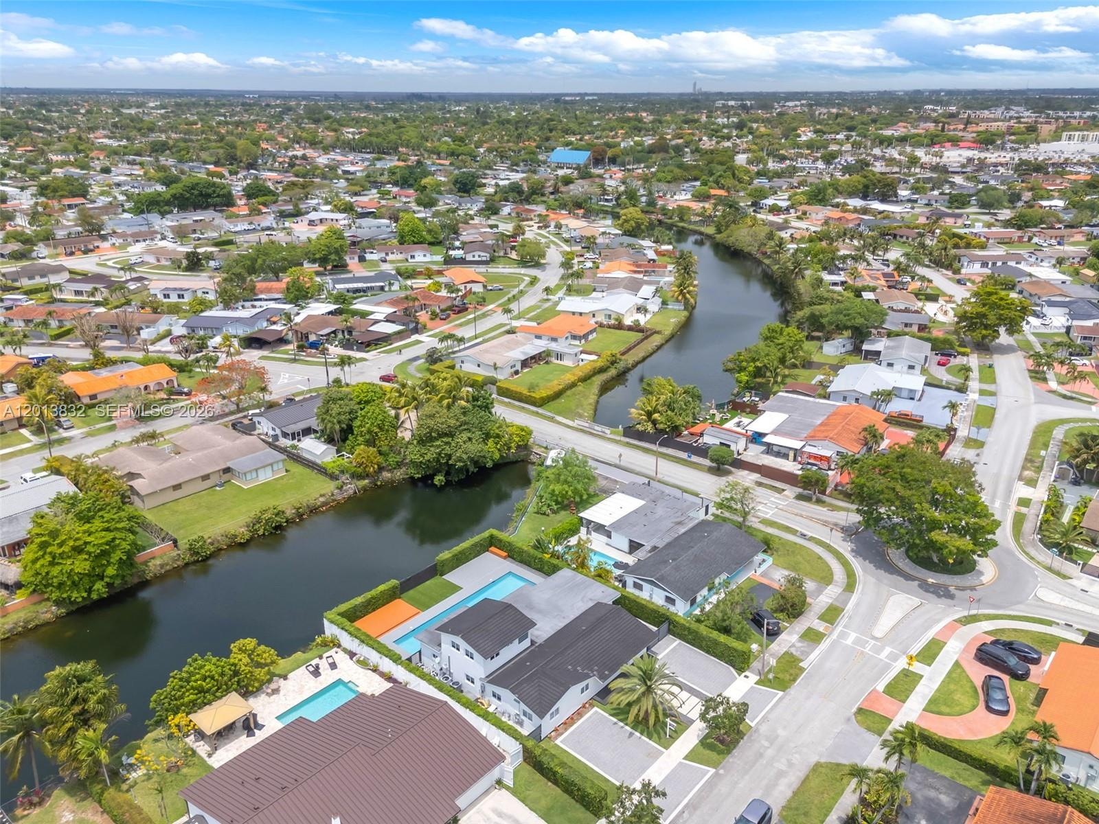 3112 Village Green Dr