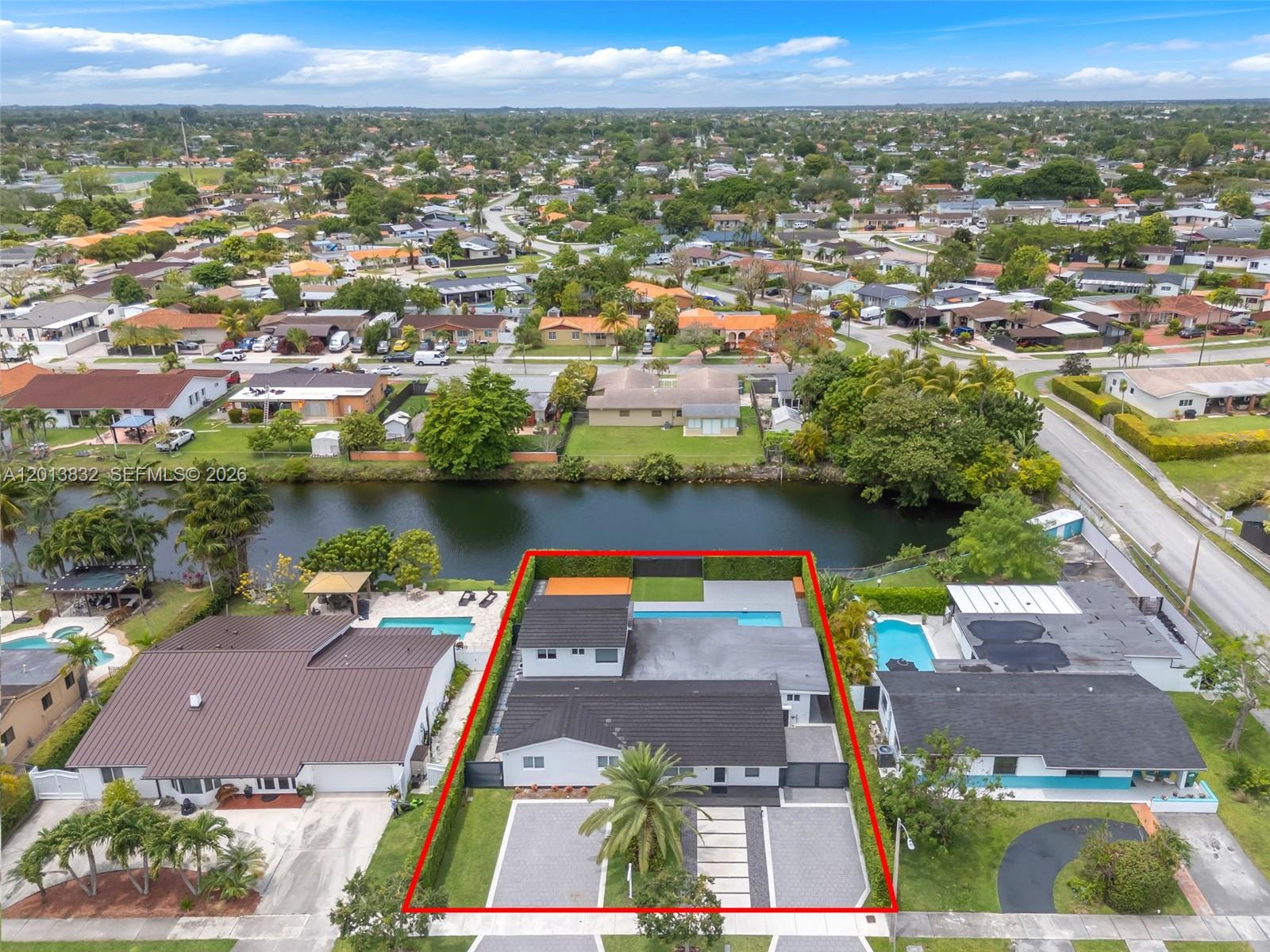 3112 Village Green Dr