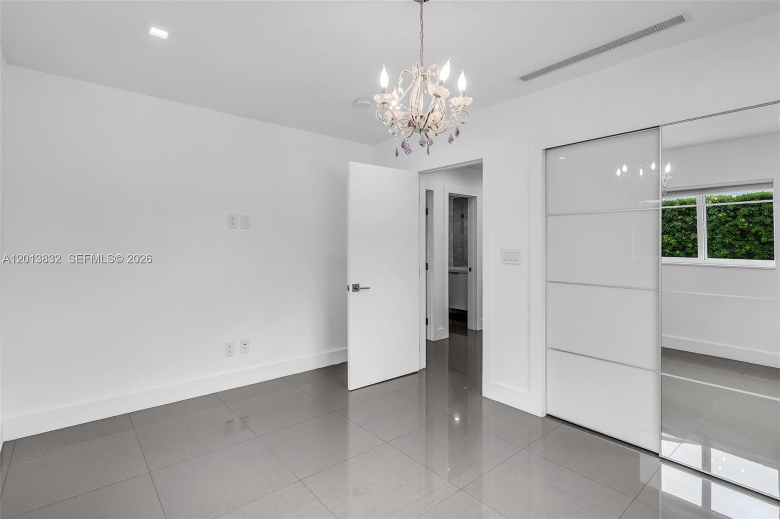 3112 Village Green Dr