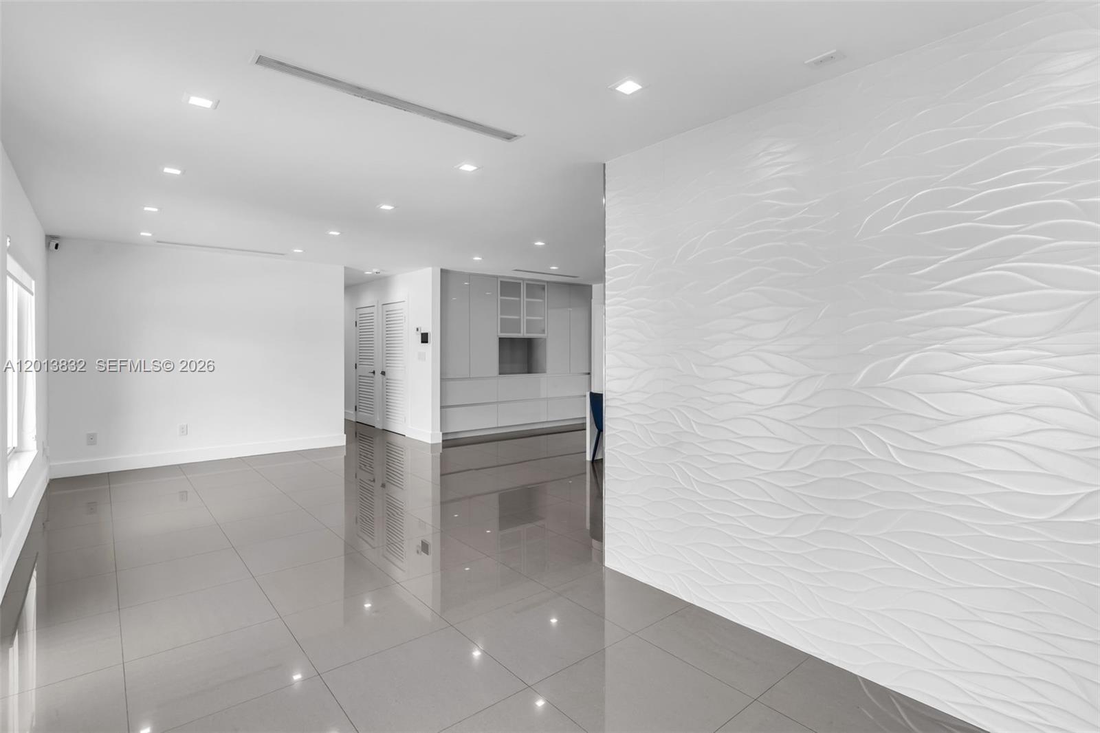 3112 Village Green Dr