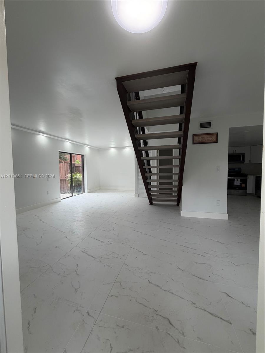 7024 SW 114th Pl # 52 Unit: A-52