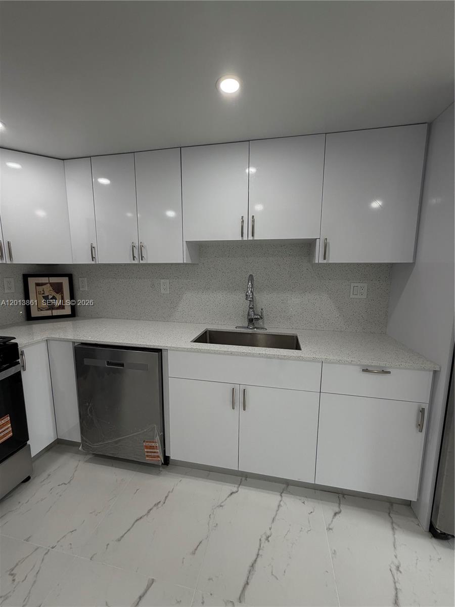 7024 SW 114th Pl # 52 Unit: A-52