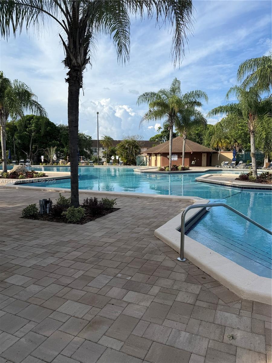 7024 SW 114th Pl # 52 Unit: A-52