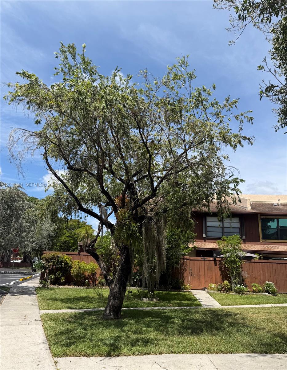 7024 SW 114th Pl # 52 Unit: A-52