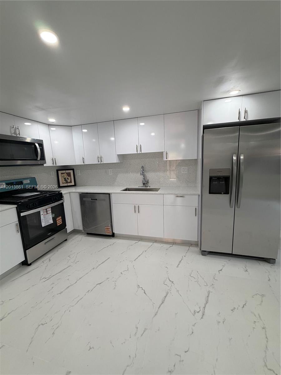 7024 SW 114th Pl # 52 Unit: A-52
