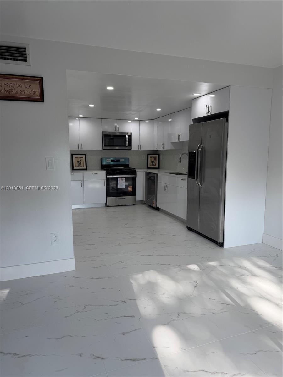 7024 SW 114th Pl # 52 Unit: A-52