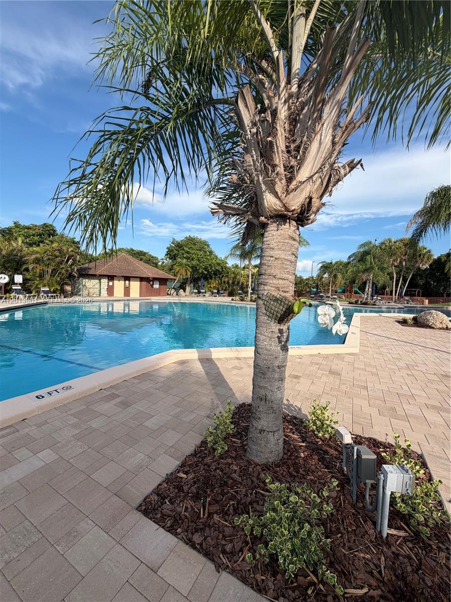 7024 SW 114th Pl # 52 Unit: A-52