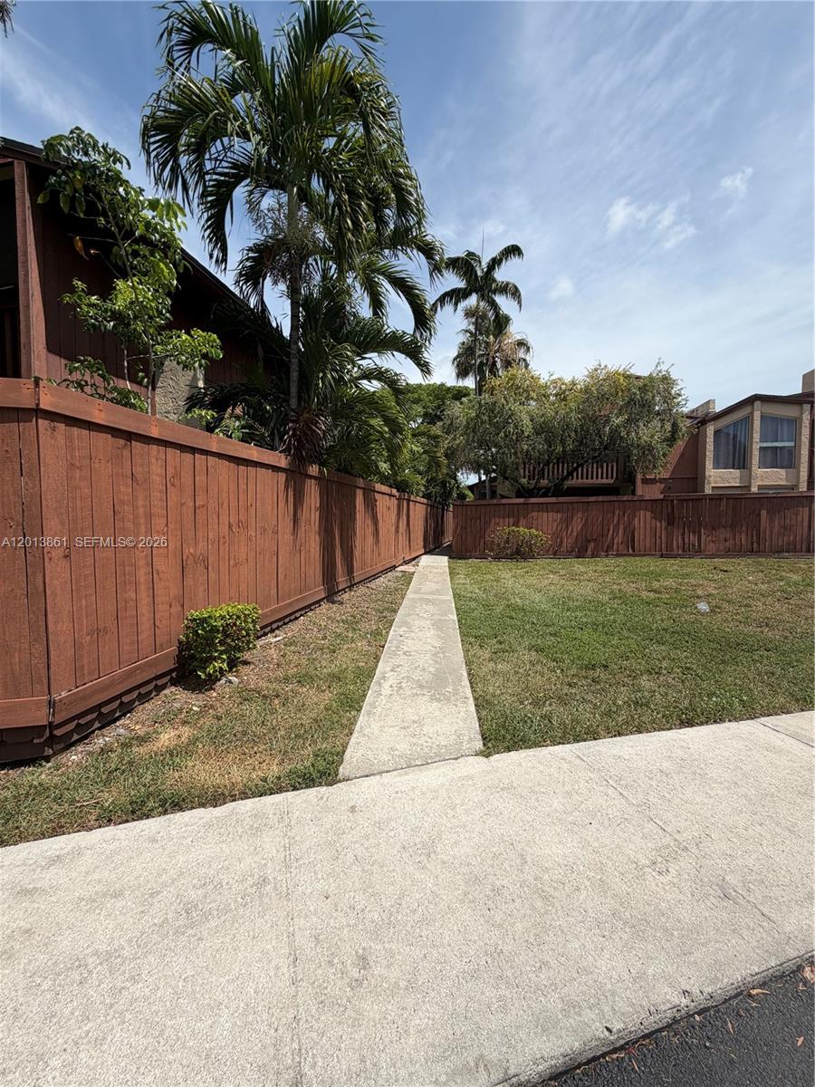 7024 SW 114th Pl # 52 Unit: A-52